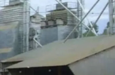 Linda fazenda completa em plena produção de soja no maranhão