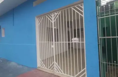 Casa térrea para locação ao lado esfiharia abi com 2dorms, sala, cozinha, banheiro, 1 vaga de garagem, 110m2 de construção, agende sua visita ainda hoje.  - ca2156