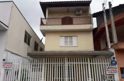 Casa 270 metros sobrado, ao lado da prefeitura. 4 dorms sendo 3 suítes, e uma hidro com luz , ar condicionado, sala 2 ambientes com lavabo, lavanderia coberta, escritório, quintal no fundo, cozinha co