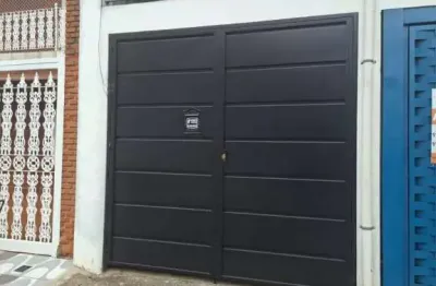 Casa térrea (não individual) a 5 minutos da estação de suzano e centro, com 1 dormitório, sala, cozinha, 1 wc, área de serviço. - ca2216