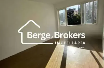 Apartamento à venda na rua das palmeiras, botafogo, rio de janeiro, 64 m2 por r$ 650.000