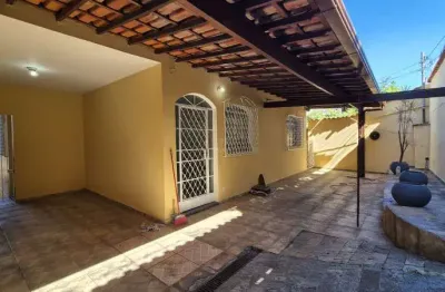 Casa com 4 quartos para alugar na Rua Olavo Bilac, 163, Copacabana, Belo Horizonte