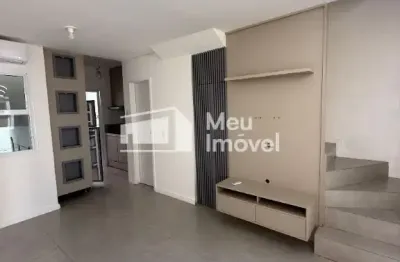 Sobrado para aluguel tem 70 metros quadrados com 2 quartos