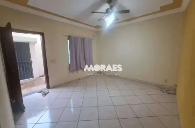 Casa sobrado com 3 quartos para alugar, piscina, churrasqueira, armários, 4 vagas, 336 m² por r$ 4.500/mês - jardim terra branca - bauru/sp