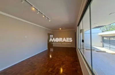 Casa térra com 3 quartos (2 suítes), 4 vagas, à venda por r$ 1.400.000 - jardim estoril ii - bauru/sp