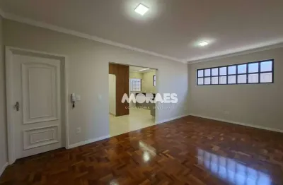Casa térra com 3 quartos (2 suítes), 4 vagas, à venda por R$ 1.400.000 - Jardim Estoril II - Bauru/SP