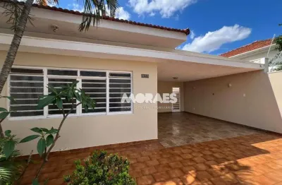 Casa com 4 quartos para alugar, 968 m² por r$ 2.500/mês - jardim estoril - bauru/sp