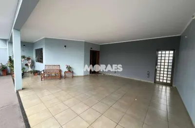 Casa térrea com 4 quartos (1suíte), 3 vagas, a venda, 462 m² por r$ 540.000 - vila alto paraíso - bauru/sp