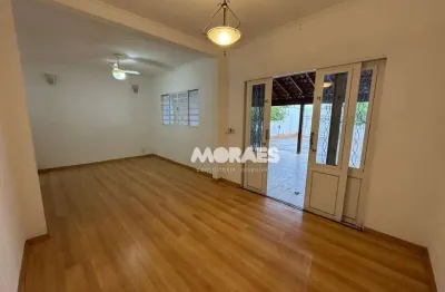 Casa com 3 quartos (1 suíte), 9 vagas, à venda, a/c 180 m² por R$ 520.000 - Parque Jardim Europa - Bauru/SP