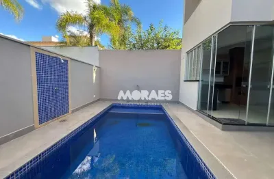 Casa com 3 suítes, 2 vagas para alugar, 308 m² por R$ 7.000/mês - Residencial Villaggio I - Bauru/SP