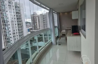 Lindo apartamento de 02 quartos em itapuã com varanda e lazer completo!