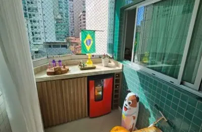 Lindo apartamento de 02 quartos em itapuã com varanda e lazer completo! 