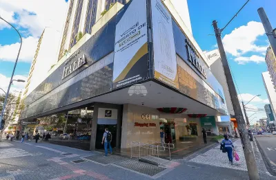 Loja comercial à venda em shopping italia, com excelente espaço para diversos comercios elementares!
