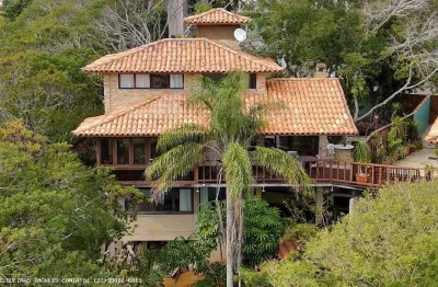 Casa alto padrão para venda em armação dos búzios, geribá, 3 dormitórios, 3 suítes, 4 banheiros