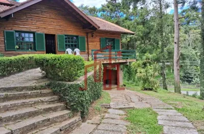 Casa em estilo chalé canadense em condomínio em mury - nova friburgo