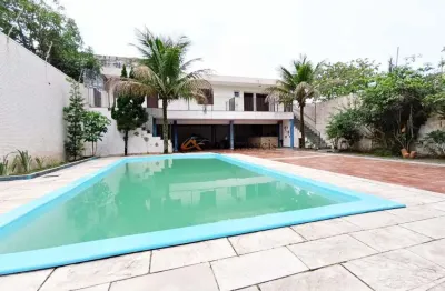 Casa com 7 dorms, centro, itanhaém - r$ 1.8 mi, cod: 1257