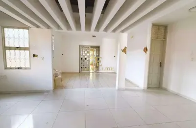 Casa com 3 quartos para alugar no Lagoa Nova, Natal 