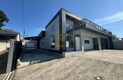 Casa com vista para o mar e alto padrão de acabamento a apenas 30 metros da praia