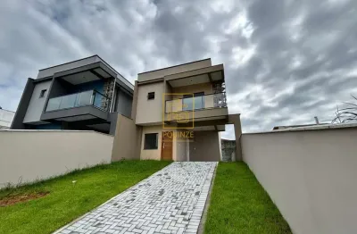 Sobrado espaçoso em excelente localização de indaial