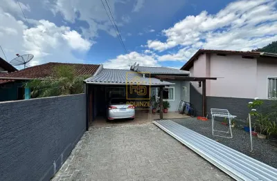 Casa no bairro padre martinho stein com fácil acesso ao centro