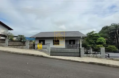 Casa com potencial de investimento no bairro quintino/timbó