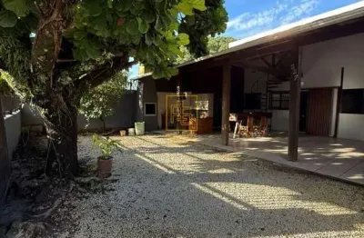 Casa com 4 quartos à venda no Centro, Penha 