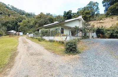 Excelente sítio em timbó com 3 casas e estrutura de lazer completa