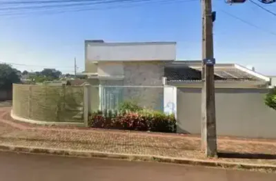 Casa com 3 quartos à venda na Rua Espanha, 1095, Centro, Cambé