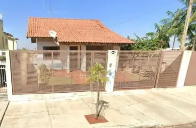 Casa com 3 quartos à venda na Rua da Abolição, 416, Jardim Vila Rica, Cambé