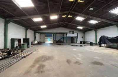 Pavilhão para locação em cachoeirinha, ponta porã, 1 banheiro