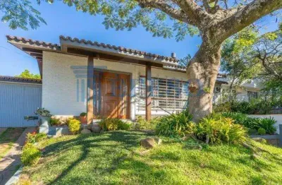 Casa para locação em porto alegre, três figueiras, 3 dormitórios, 1 suíte, 1 banheiro, 2 vagas