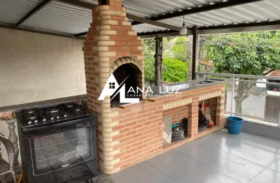 Oportunidade em saquarema! casa com 3 suítes, área gourmet, terraço e energia solar — disponível para venda ou aluguel!