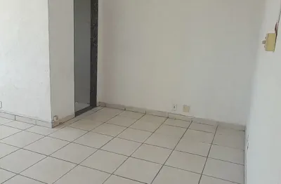 Excelente sala comercial de 28m² no polo gastronômico - vista alegre / rj
