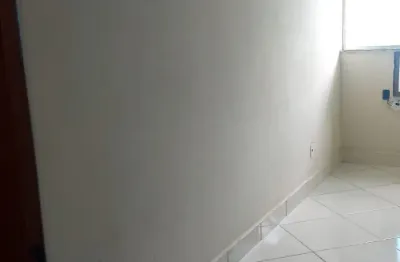 Excelente casa de 40m¹ com 1 quarto - honório gurgel / rj