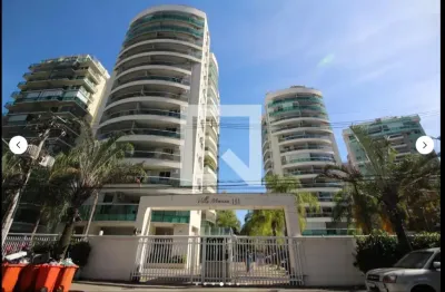 Apartamento com 2 quartos para alugar na Rua Queiros Júnior, 131, Jacarepaguá, Rio de Janeiro