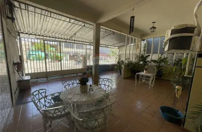 Casa com 3 quartos á venda, com 275m por r$540.000,00 - penha - rio de janeiro-rj