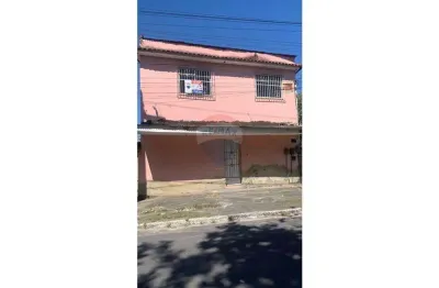 Terreno de 360m² com construção de 110m² à Venda po R$ 190.000,00 em Chácara Arcampo - Duque de Caxias