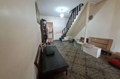 Casa com 2 quartos à venda na Rua Milton, 41, Ramos, Rio de Janeiro