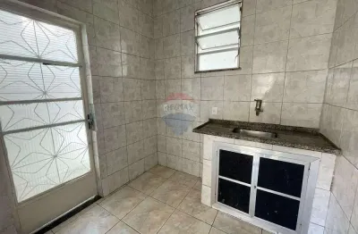 Casa 1 quarto com 60m² para locação por r$900,00 - irajá - rj