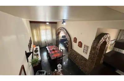 Casa bifamiliar com 5 quartos 298m² à venda por r$ 700.000,00 - irajá/rj