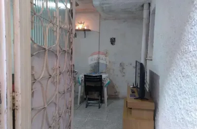 Casa de vila de 3 quartos à venda, com 80m² por R$ 170.000,00 - Braz de Pina - Rio de Janeiro