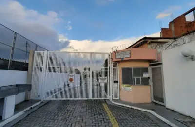 Casa 2 dormitórios em jandira  condomínio  fechado.