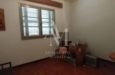 Lindo Sobrado com Edicula  a venda à Venda, 129 m² por R$ 655.000