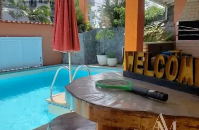 Espetacular casa a venda ou permuta com piscina e  6 suites, a 100 m da praia  peruibe