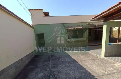 Casa com 3 quartos à venda na Rua Quatro, Dom Silvério, Belo Horizonte