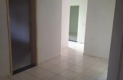 Terreno com 280 m², edificado com 02 casas gêmeas assim descrito, a uma quadra da av. pernambuco, (estão locadas por r$ 2.300,00).