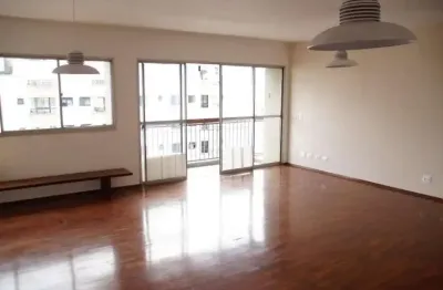 Apartamento á venda no Morumbi com 3 dormitórios, sendo 1 suíte e 2 vagas.