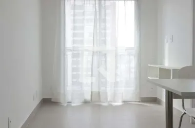 Apartamento com 2 quartos à venda na Avenida dos Carinás, 64, Moema, São Paulo