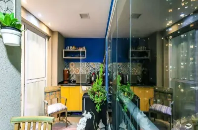 Apartamento à venda em São Paulo - Vila Andrade com 3 quartos, 1 suíte, 2 banheiros e 2 vagas de garagem!