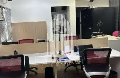 Sala comercial mobiliada à venda ? 45m² com 1 vaga em localização estratégica!